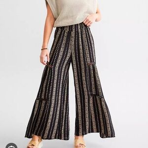 🆕 Angie Wide Leg Smocked Waist Flowy Pants with Crochet Inserts size 1x